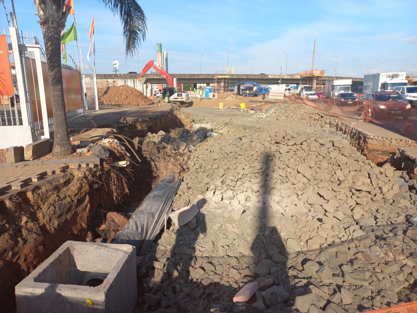 Obras que exigem o serviço e atividade de profissionais legalmente habilitados